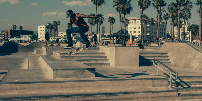 全栈开发新范式：基于意图的网络如何通过声明式API驱动业务自动化