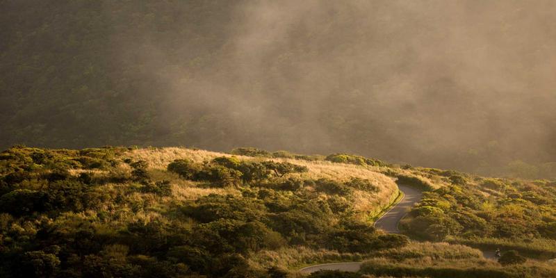 全栈视角下的时间敏感网络：如何以网络技术与前端开发保障工业自动化实时性